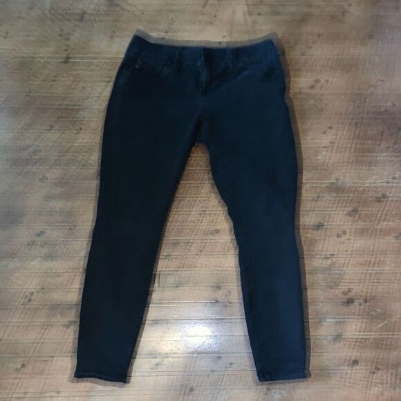 Torrid black triple button 14 cropped stretchy normcore jeggings - Picture 1 of 5